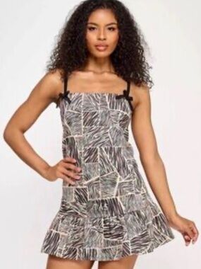 Black and White Abstract Mini Dress with Ruffle Hem